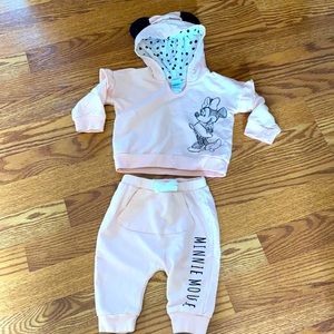 Disney baby two piece sweatsuit Minnie Mouse